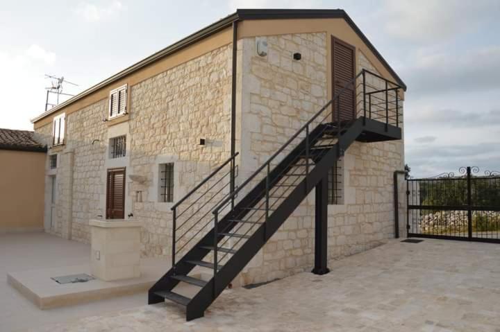 Camping Il Carrubo House